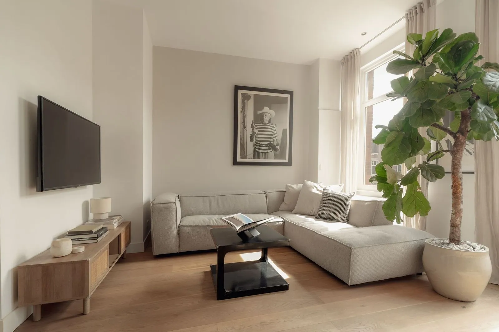 FRAMEDWORKS — Cinematische vastgoedmedia Amsterdam